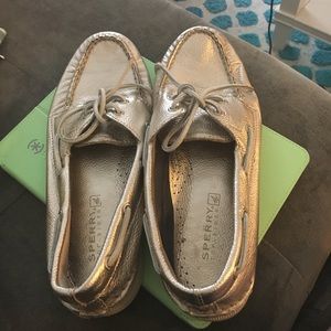 NWOB Sperry Metallic Boat Shoes Size 8